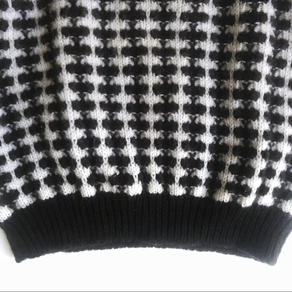 Vintage Handmade Houndstooth Sweater - Picture 4 of 7